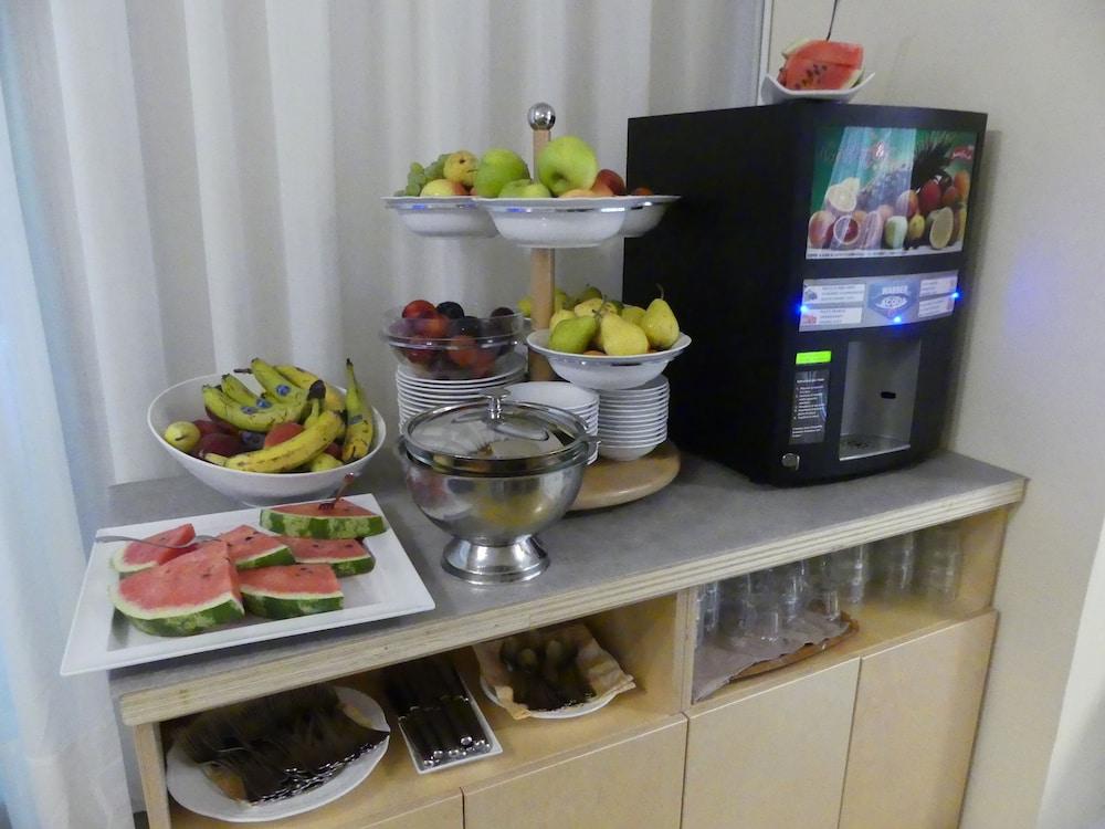 Hotel Madison ลิโดดิเยโซโล ภายนอก รูปภาพ